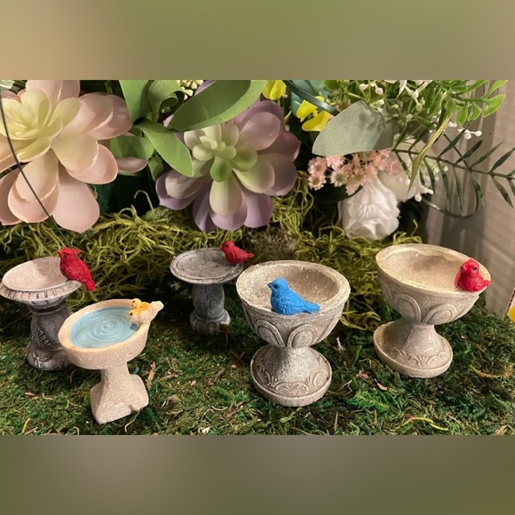 🐤 CERAMIC BIRD BATH FIGURINE 🐤 - Picture 3 of 4